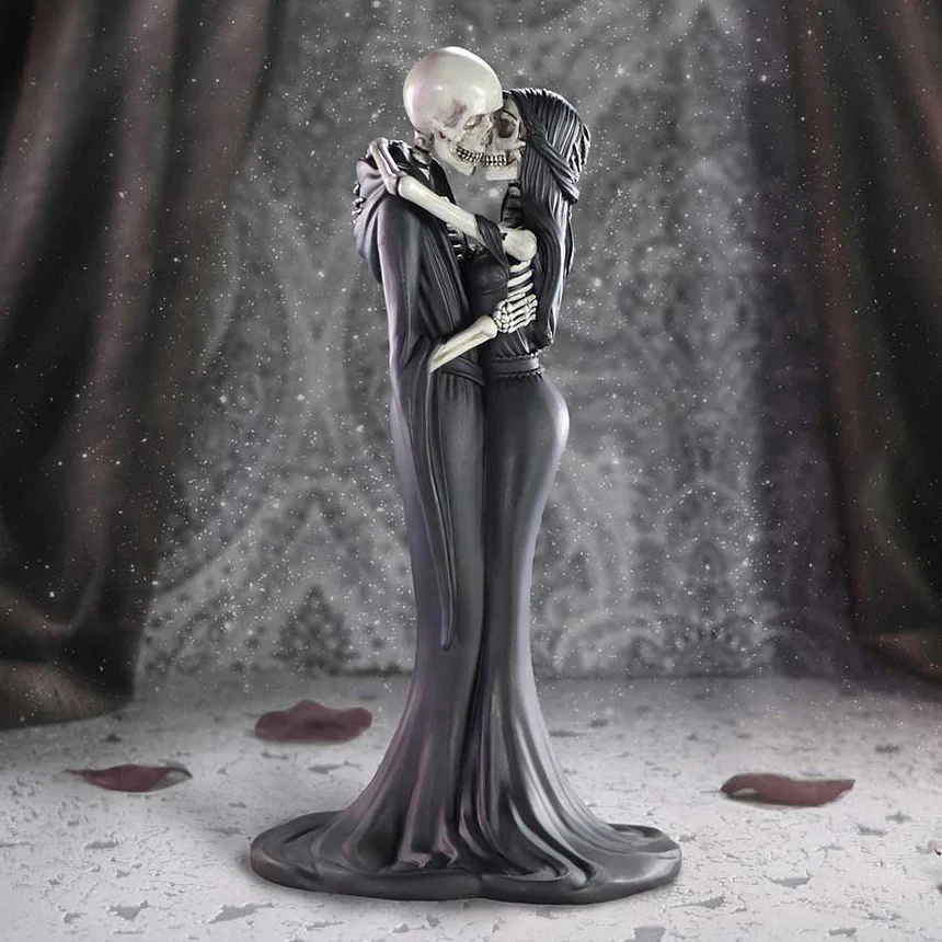 Eternal Kiss Skeletons Figurine - Image 2