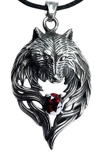 Echt etNox Wolf Head Pendant