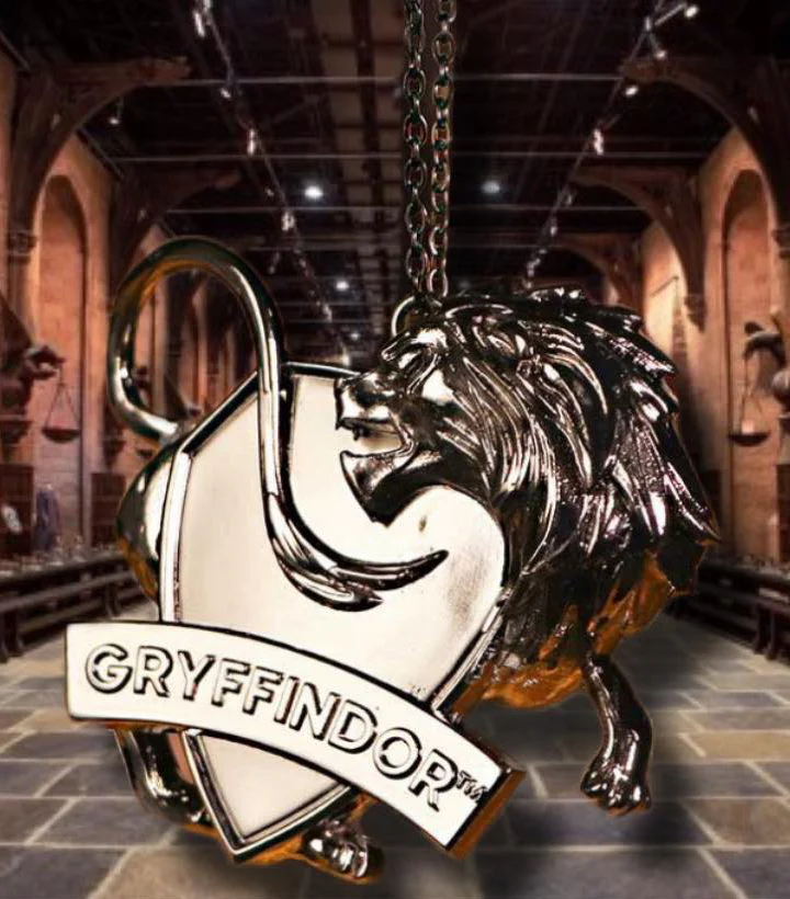 Harry Potter Gryffindor Crest Christmas Decoration - Image 3