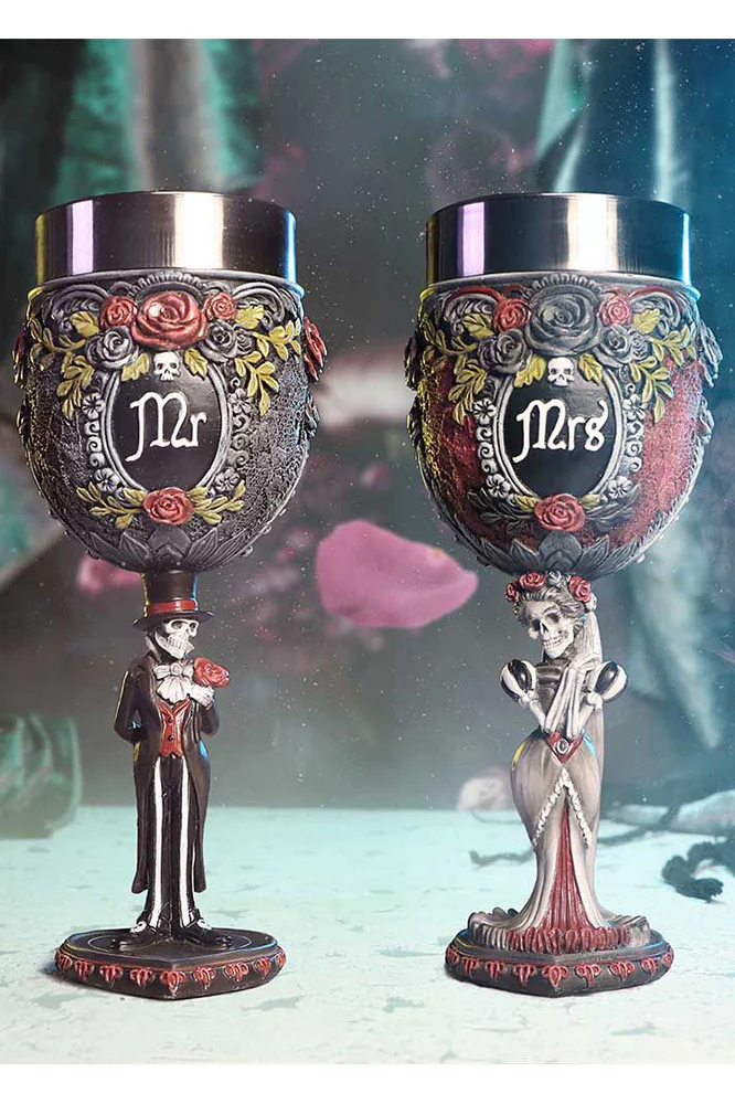 Mr and Mrs Goblets - Image 7