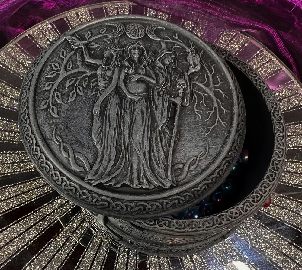Triple Goddess Box - Image 2